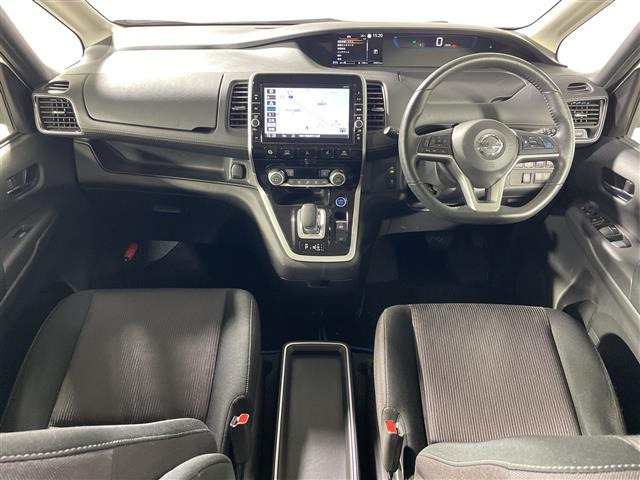 セレナ1.2 e-POWER AUTECH Vパッケージ