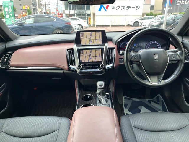 クラウンハイブリッド 2.5 S Cパッケージ
