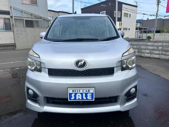 ヴォクシー2.0 ZS 4WD