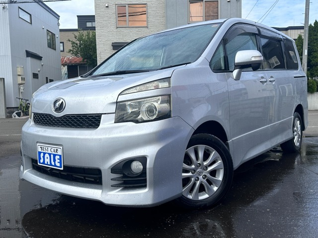 ヴォクシー2.0 ZS 4WD