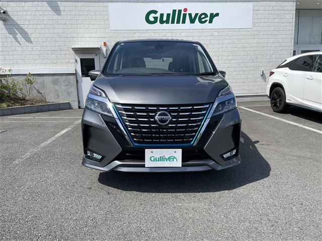 セレナ1.2 e-POWER ハイウェイスターV