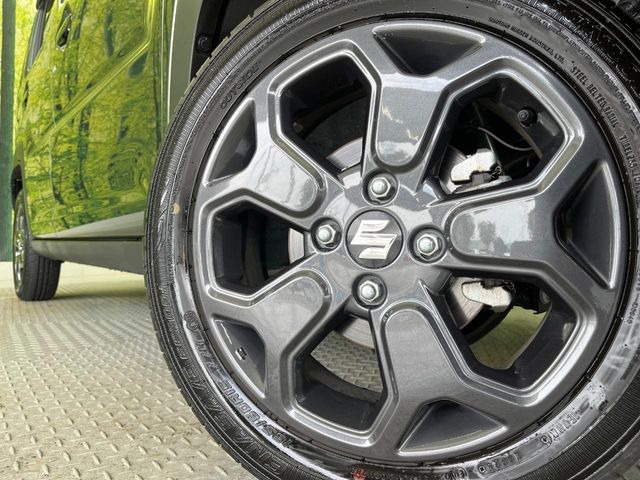 【純正15インチアルミホイール】外観にマッチした純正アルミホイールを装着しております。各種社外アルミホイールや、スタッドレスタイヤも取扱いしております。是非ご相談ください♪