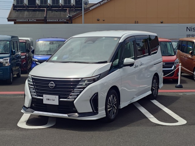 セレナ1.4 e-POWER ルキシオン