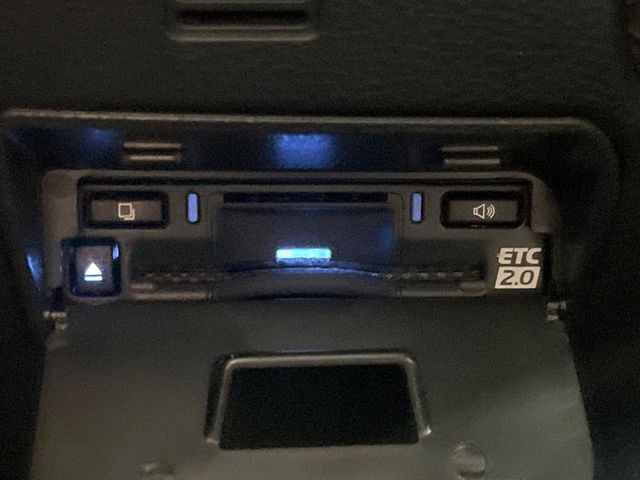 【ETC】高速道路の料金所をストレスなく通過!話題のスポットやサービスエリアに多い「スマートIC」利用時は必須のアイテムです。当店でセットアップを実施、ご納車当日からすぐにご利用いただけます!