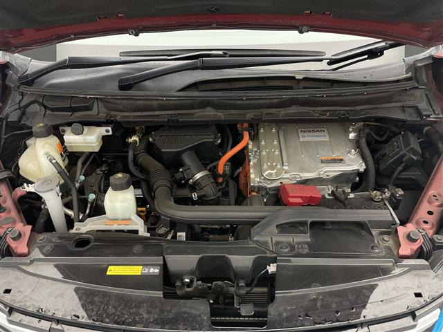 セレナ1.2 e-POWER ハイウェイスターV