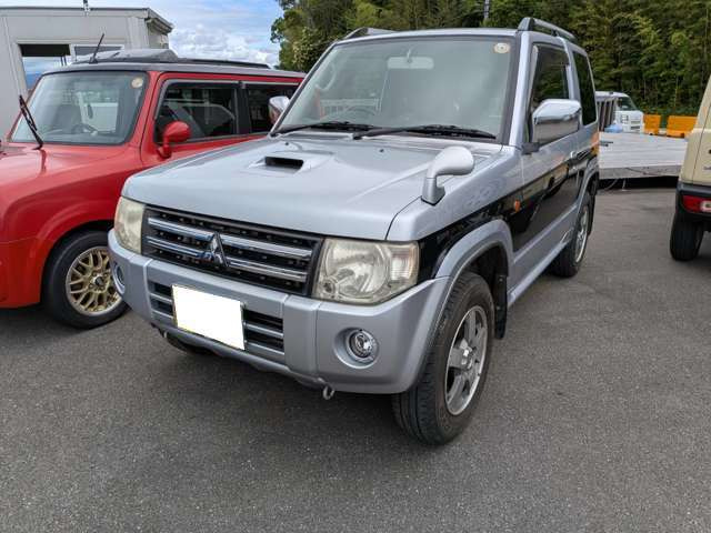 パジェロミニエクシード 4WD