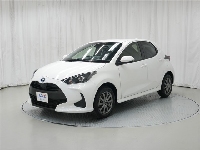 ヤリス1.5 ハイブリッド X E-Four 4WD