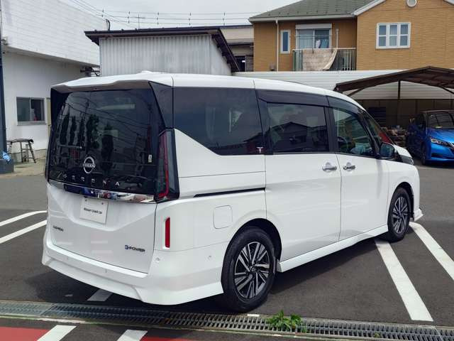 セレナ1.4 e-POWER ルキシオン