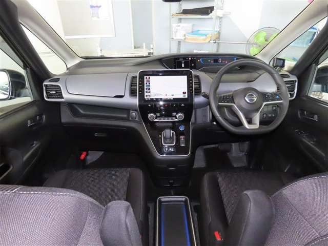 セレナ1.2 e-POWER ハイウェイスターV