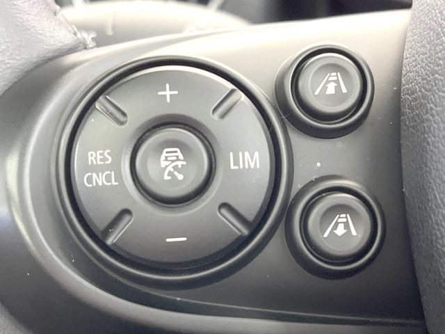 �����[�_�[�N���[�Y�R���g���[��:�O�̎ԂƂ̎Ԋԋ��������ɂƂ�A��葬�x�Ŏ������s���Ă���鎟����̃N���[�Y�R���g���[��!��ɍ������H�⎩���Ԑ�p���H�Ŏg�p����֗��ȋ@�\�ł�!
