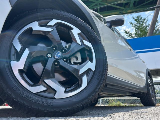 �y����18�C���`�A���~�z�C�[���z�O�ςɃ}�b�`���������A���~�z�C�[���𑕒����Ă���܂��B�e��ЊO�A���~�z�C�[����A�X�^�b�h���X�^�C�����戵�����Ă���܂��B���񂲑��k����������