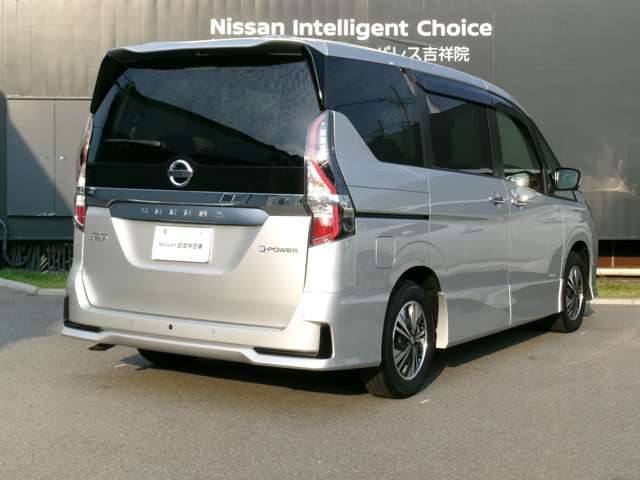 セレナ1.2 e-POWER ハイウェイスターV