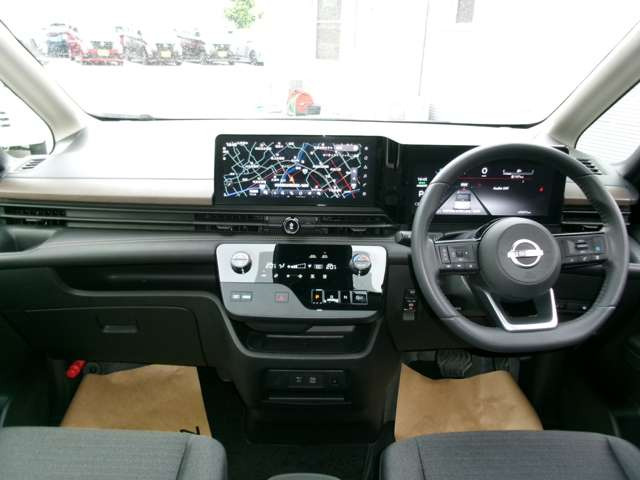 セレナ1.4 e-POWER ハイウェイスターV