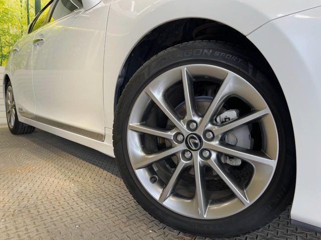 �y����17�C���`�A���~�z�C�[���z�O�ςɃ}�b�`���������A���~�z�C�[���𑕒����Ă���܂��B�e��ЊO�A���~�z�C�[����A�X�^�b�h���X�^�C�����戵�����Ă���܂��B���񂲑��k����������