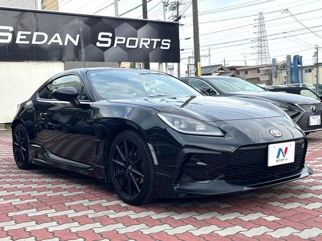 �������x�̃K���X�疌�ŝ����͂������A�㎿�ȃc���E����������B���O����_���J�����؂Ȉ��Ԃ�ی삵�A�F�����E�򉻂�h�~�B�u�e�X�v���b�V���R�[�g�v�A�u�e�v���~�b�T�R�[�g�v���炨�I�т��������܂��B