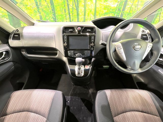 セレナ2.0 ハイウェイスター Vセレクション