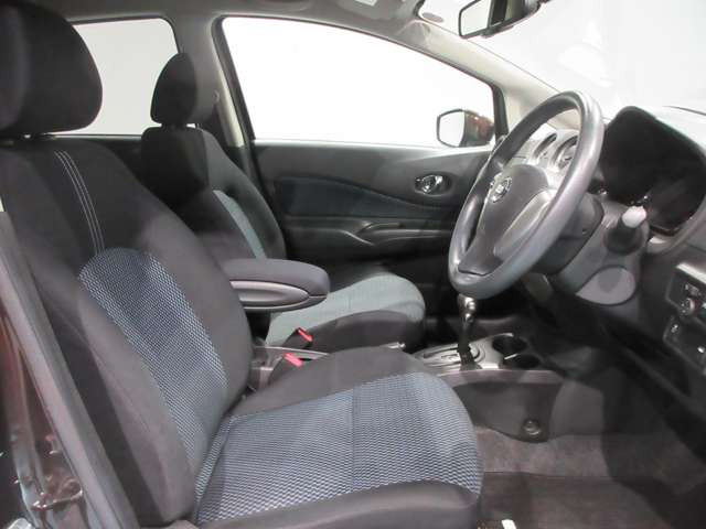 ノート1.2 X FOUR Vセレクション プラスセーフティ II 4WD