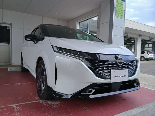 ノートオーラ1.2 G FOUR レザーエディション 4WD