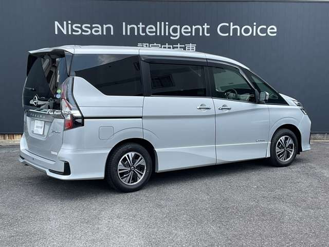 セレナ1.2 e-POWER ハイウェイスターV