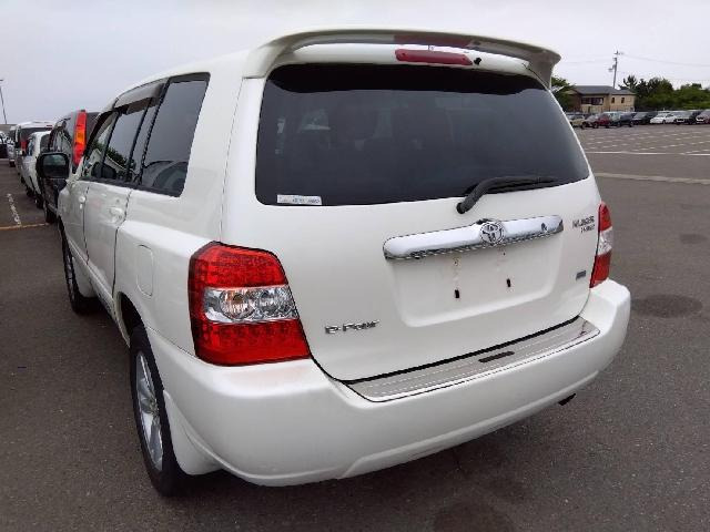 クルーガーハイブリッド3.3 Gパッケージ 4WD