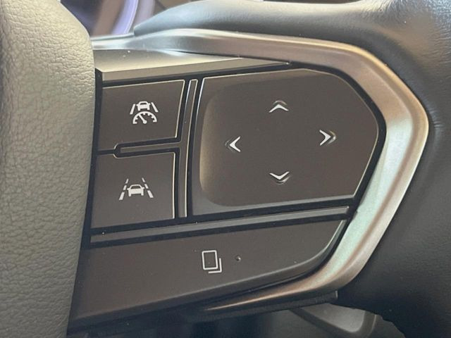 【レーダークルーズコントロール】高速道路での長距離走行が楽に!!自動で速度を保つクルーズコントロールが、衝突軽減システムと連携し、前方の車両を感知して車間を保つように速度調節してくれます!!