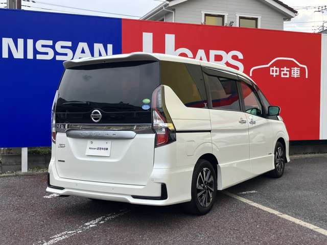 セレナ2.0 ハイウェイスターV