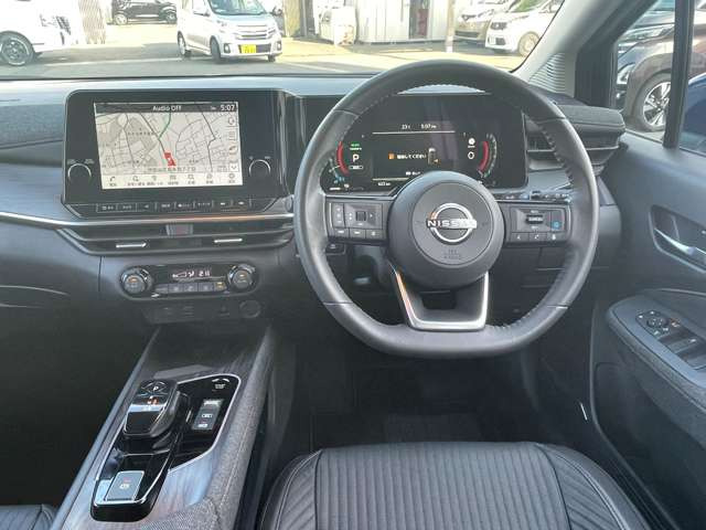 ノートオーラ1.2 G レザーエディション