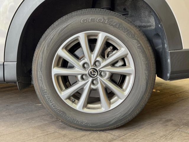 �y����17�C���`�A���~�z�C�[���z�O�ςɃ}�b�`���������A���~�z�C�[���𑕒����Ă���܂��B�e��ЊO�A���~�z�C�[����A�X�^�b�h���X�^�C�����戵�����Ă���܂��B���񂲑��k����������