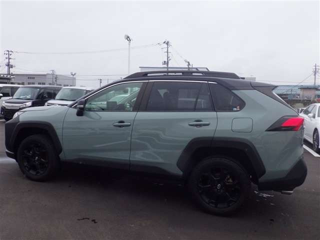 RAV42.0 アドベンチャー オフロードパッケージ II 4WD