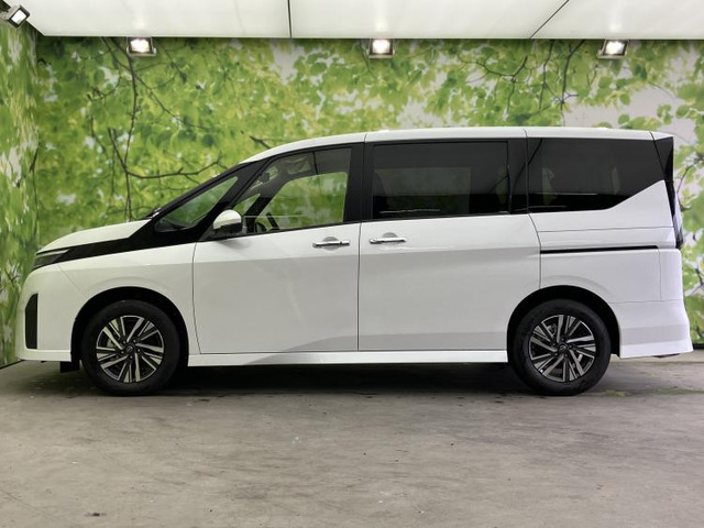 セレナ1.4 e-POWER ハイウェイスターV