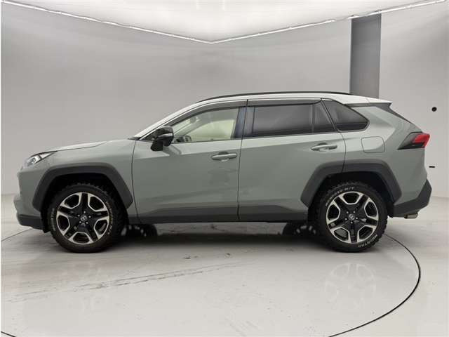 RAV42.0 アドベンチャー 4WD