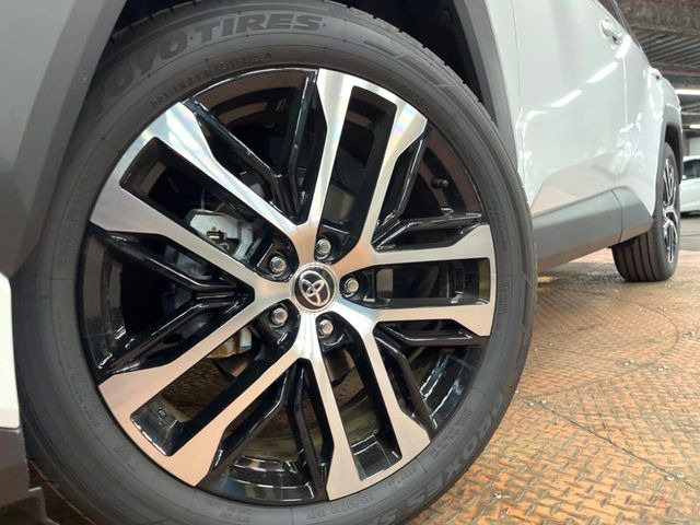�y�����A���~�z�C�[���z�O�ςɃ}�b�`���������A���~�z�C�[���𑕒����Ă���܂��B�e��ЊO�A���~�z�C�[����A�X�^�b�h���X�^�C�����戵�����Ă���܂��B���񂲑��k����������