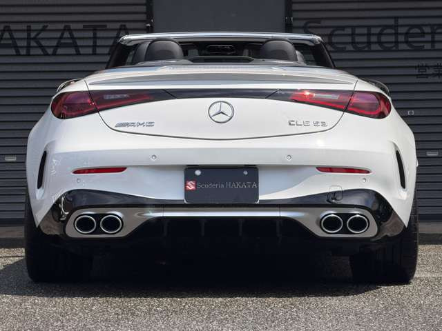 AMG4本出しマフラー・AMGリアルパフォーマンスサウンド