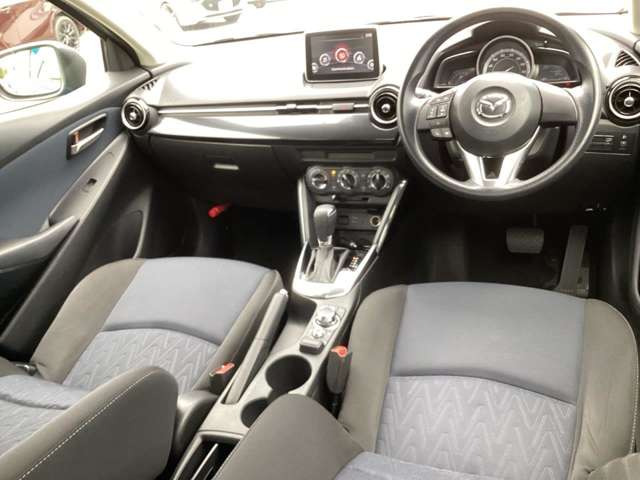 デミオ1.3 13S