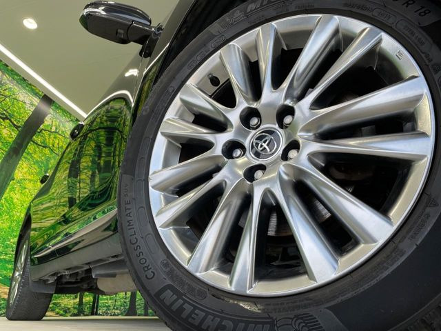�y����18�C���`�A���~�z�C�[���z�O�ςɃ}�b�`���������A���~�z�C�[���𑕒����Ă���܂��B�e��ЊO�A���~�z�C�[����A�X�^�b�h���X�^�C�����戵�����Ă���܂��B���񂲑��k����������
