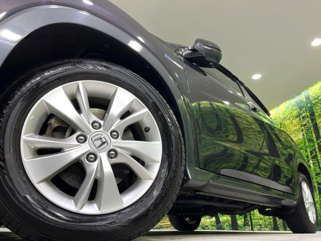 �y����16�C���`�A���~�z�C�[���z�O�ςɃ}�b�`���������A���~�z�C�[���𑕒����Ă���܂��B�e��ЊO�A���~�z�C�[����A�X�^�b�h���X�^�C�����戵�����Ă���܂��B���񂲑��k����������