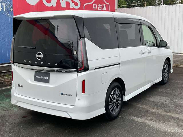 セレナ1.4 e-POWER ハイウェイスターV