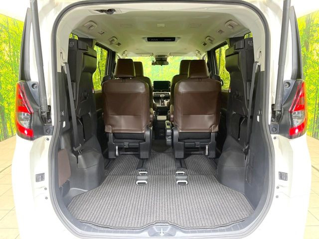 普段のお買い物や通勤、送迎等に十分な荷室スペースを確保しております。シートを倒すと、大きな荷物の積載も可能です♪