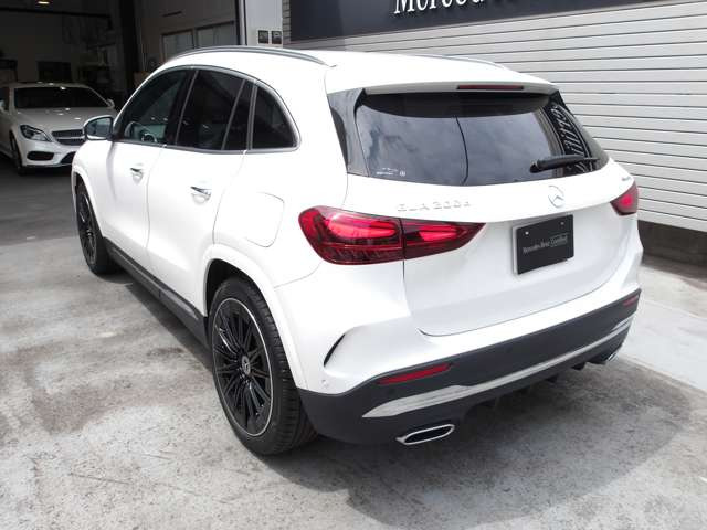 GLAクラスGLA200 d 4マチック アーバン スターズ 4WD