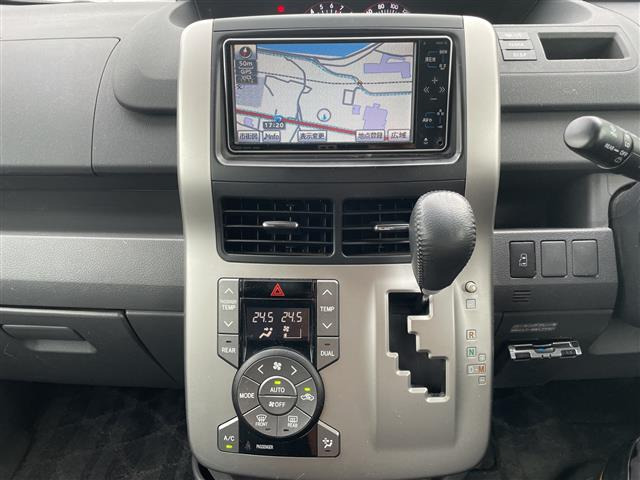 ヴォクシー2.0 ZS