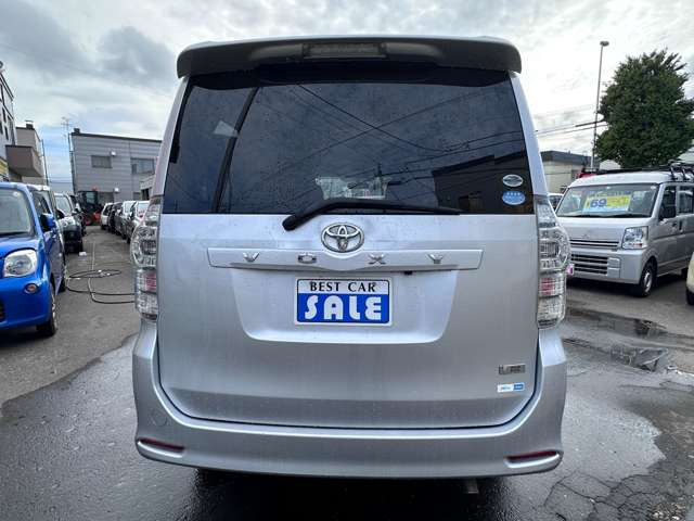 �h�T�r���H�A�V���[�V�u���b�N�����ГƎ��̋����̉��i�ŏ����Ă���܂��B���񂲑��k���������܂��B