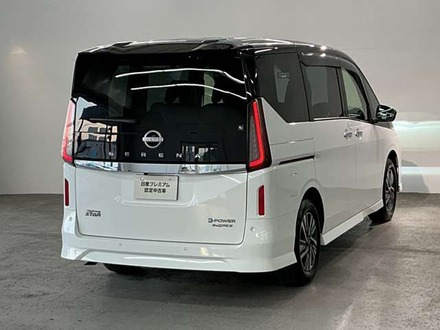 セレナ1.4 e-4ORCE ハイウェイスターV 4WD