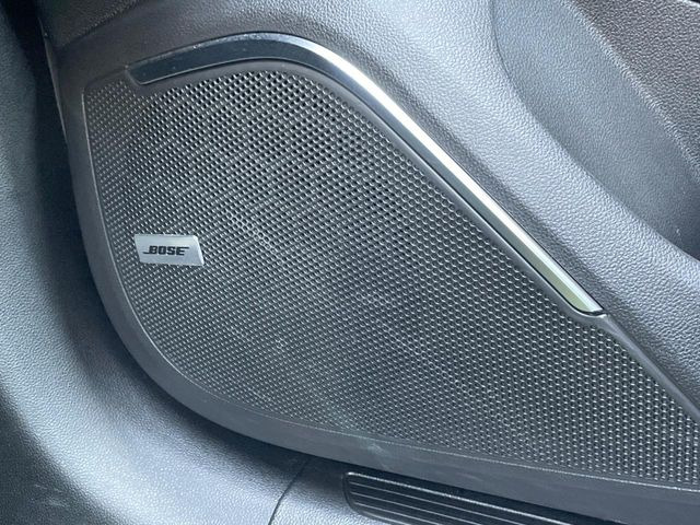 ��BOSE�T���E���h�V�X�e��:���f�����ɍœK�Ȓ������{���ꂽ�A�l�C�̃T�E���h�V�X�e���ł��B�ʏ�̃X�s�[�J�[�Ɣ�r���Ă����̍L���肪�������܂��B���񂲗��X�̏ゲ�̊����������B