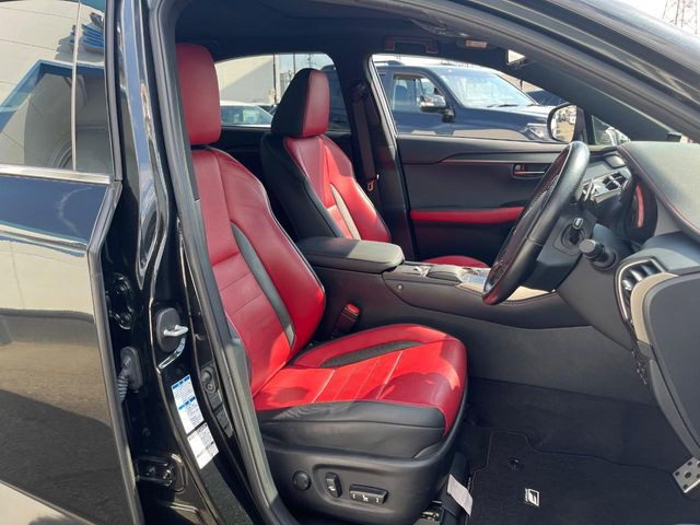 �y��p�X�|�[�c�V�[�g�z�z�[���h���ɗD��A�J�[�u���̑̂������}�����Ă���܂��B�܂��A�̂Ƀt�B�b�g���邩�獘��w�������ɂ����A�����O�h���C�u�⍂�����s�ł����K�ɂ��߂������������܂���