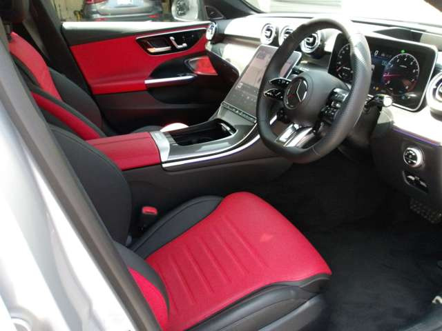 CクラスAMG C43 4マチック (BSG搭載モデル) 4WD