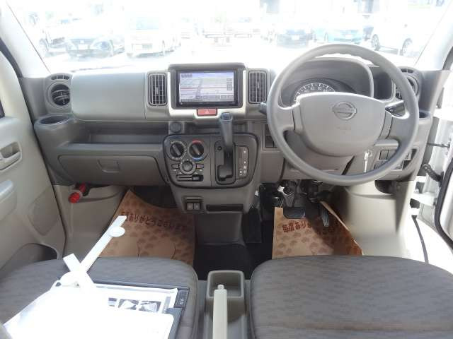 NV100クリッパーDX ハイルーフ 5AGS車