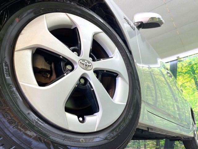�y����15�C���`�A���~�z�C�[���z�O�ςɃ}�b�`���������A���~�z�C�[���𑕒����Ă���܂��B�e��ЊO�A���~�z�C�[����A�X�^�b�h���X�^�C�����戵�����Ă���܂��B���񂲑��k����������