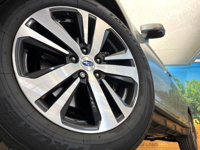 �y����18�C���`�A���~�z�C�[���z�O�ςɃ}�b�`���������A���~�z�C�[���𑕒����Ă���܂��B�e��ЊO�A���~�z�C�[����A�X�^�b�h���X�^�C�����戵�����Ă���܂��B���񂲑��k������