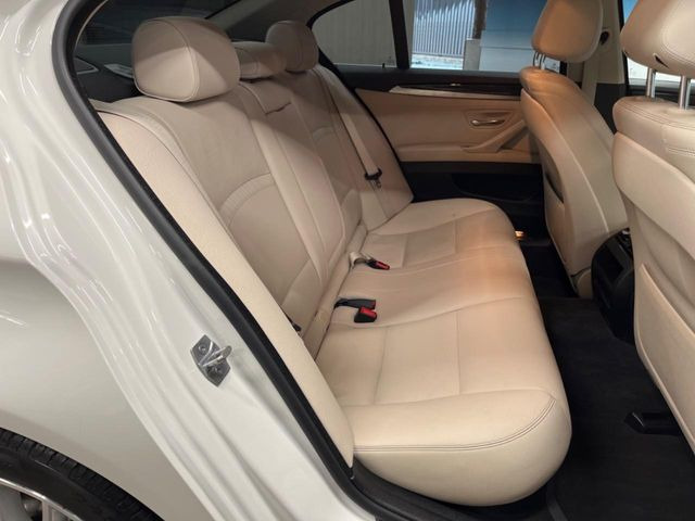 ���㕔���Ȃ��C�ɂȂ�悤�ȃL�Y�E�����ւ��蓙�A�傫�ȃ_���[�W�͂Ȃ��A�ǍD�ȏ�Ԃł��B