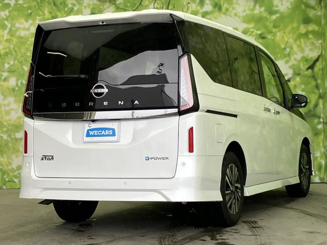 セレナ1.4 e-POWER ハイウェイスターV